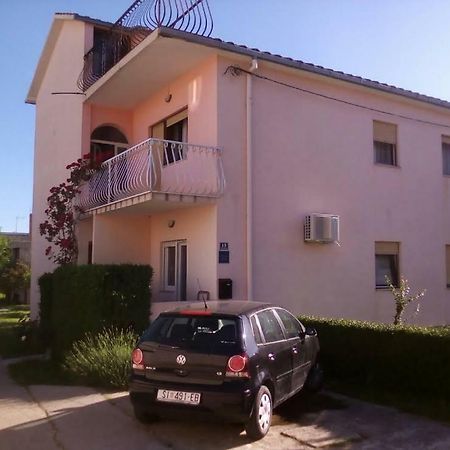 Apartmani Ledenko Kastela Ngoại thất bức ảnh